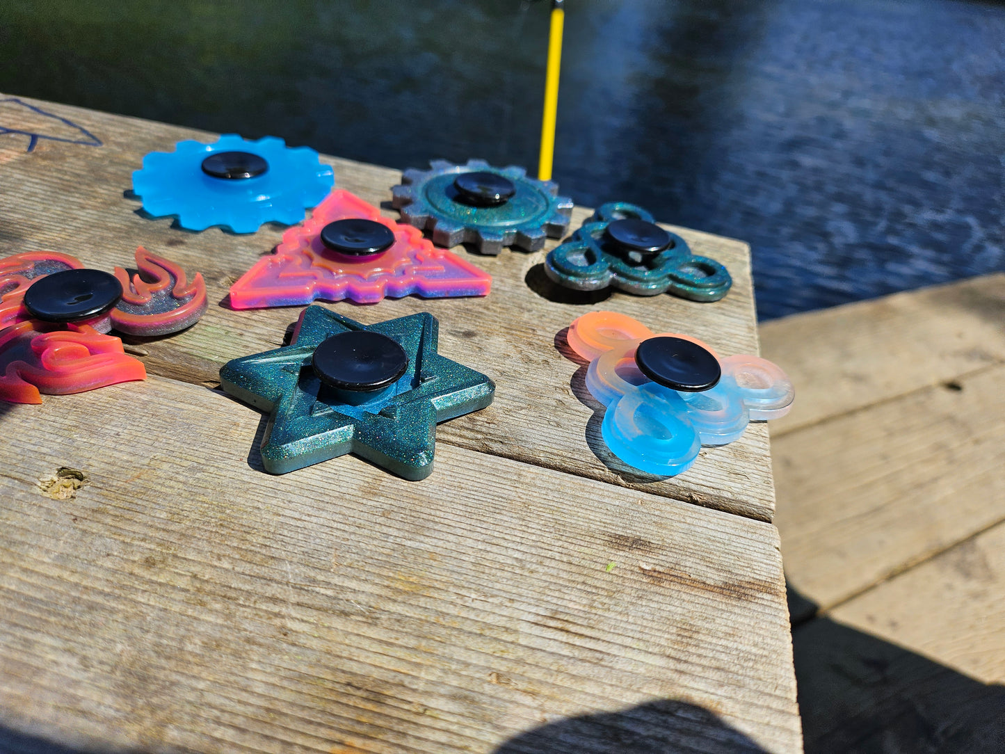 Fidget Spinner! Glow-In-The-Dark Available!🤩🤩🤩